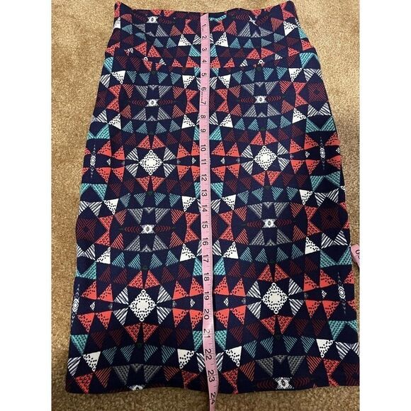 Lularoe Cassie Pencil Skirt Colorful Triangle Print Stretchy Sz XS - Picture 5 of 6